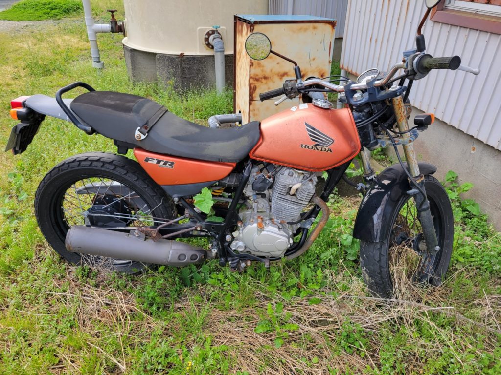 HONDA　ＦＴＲ２２３　ＭＣ３４型