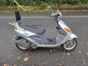 グランドアクシス100